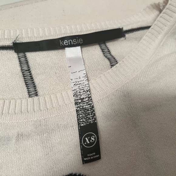 Unique woman pictogram sweater XS - Picture 8 of 9